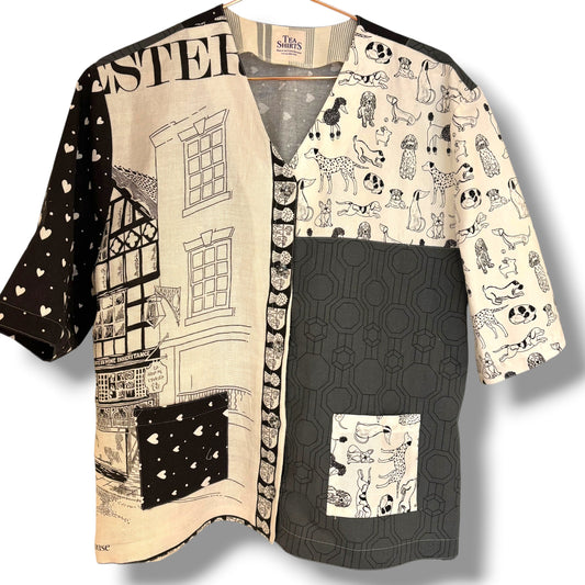 The black and white collarless tea-shirt