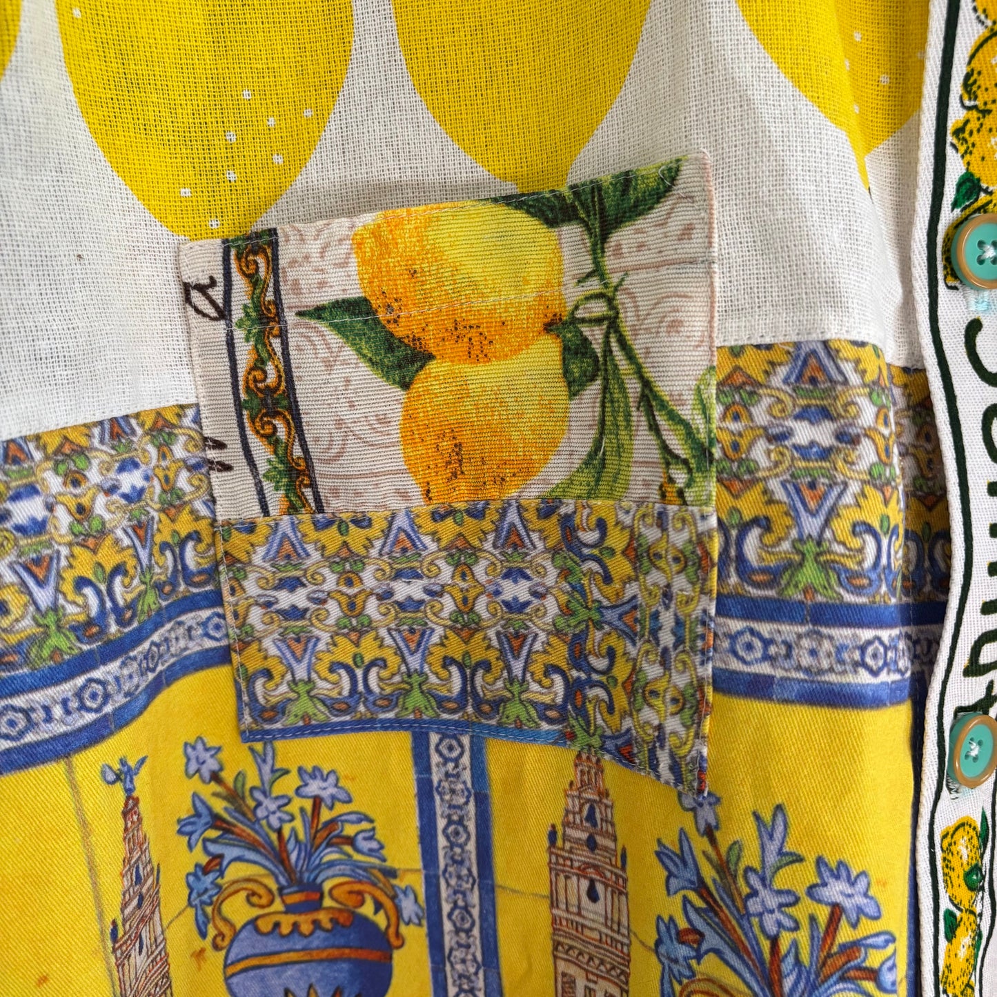 UNISEX styled tea- shirt, Longer length and pointed collar - LEMONS!