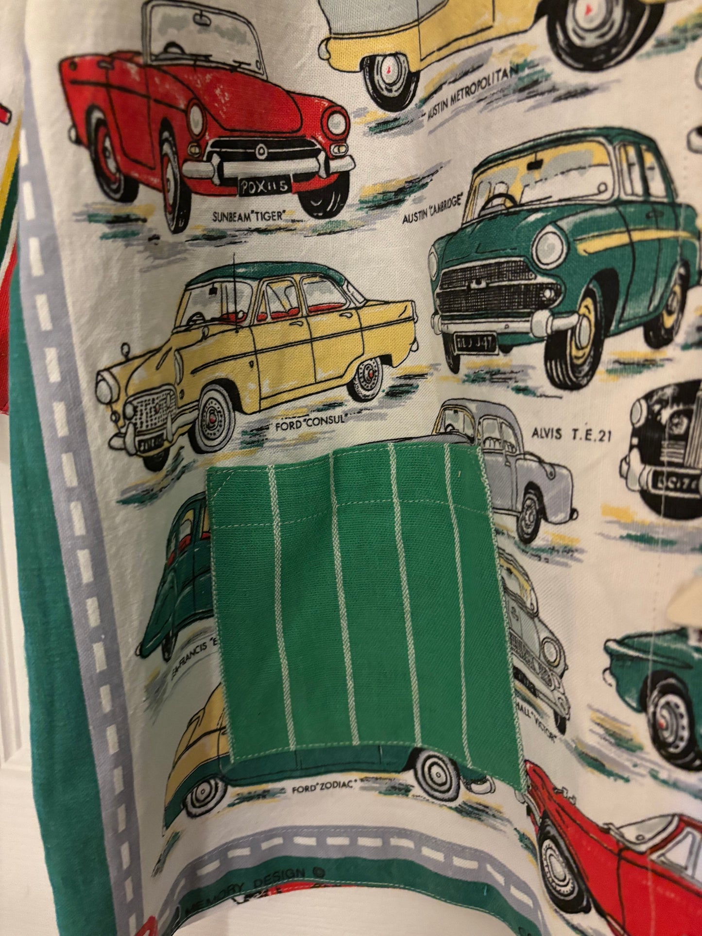 LONGER LENGTH Tea-shirt - Vehicles!