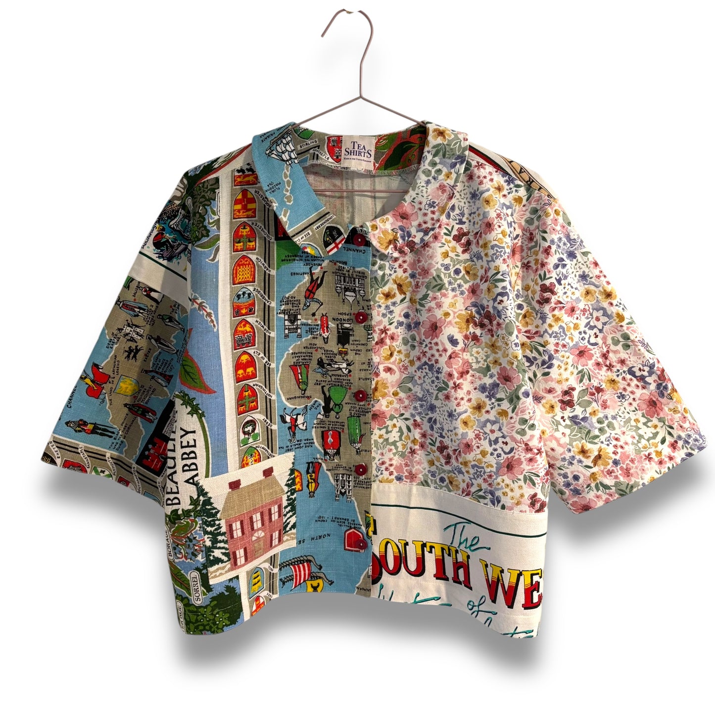 One size tea-shirt “Kittens on V.E. Day”